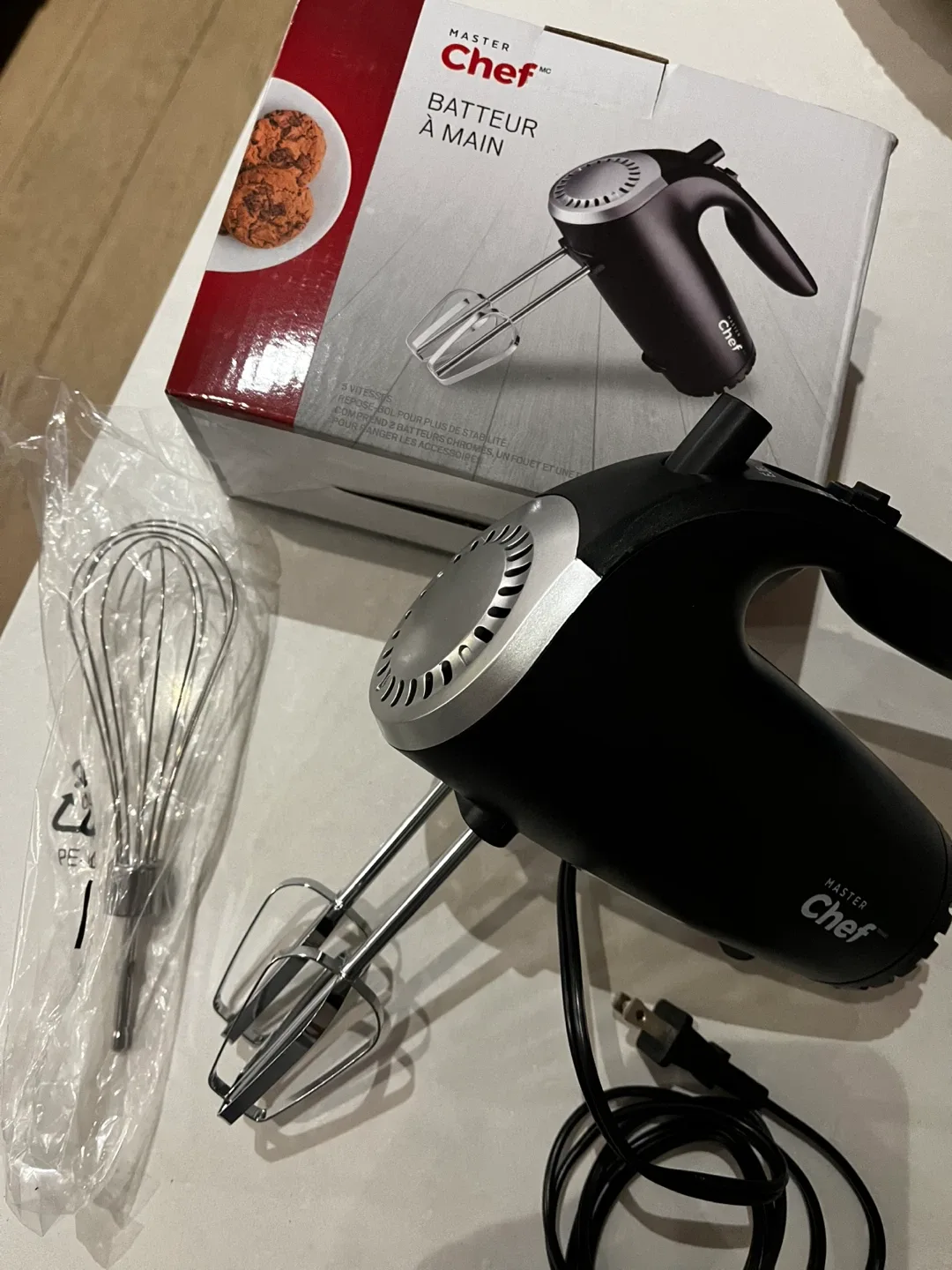 Master Chef Hand Mixer - New! thumbnail