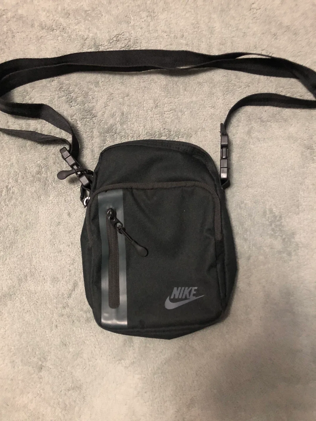 Nike Heritage Crossbody Bag - Black thumbnail