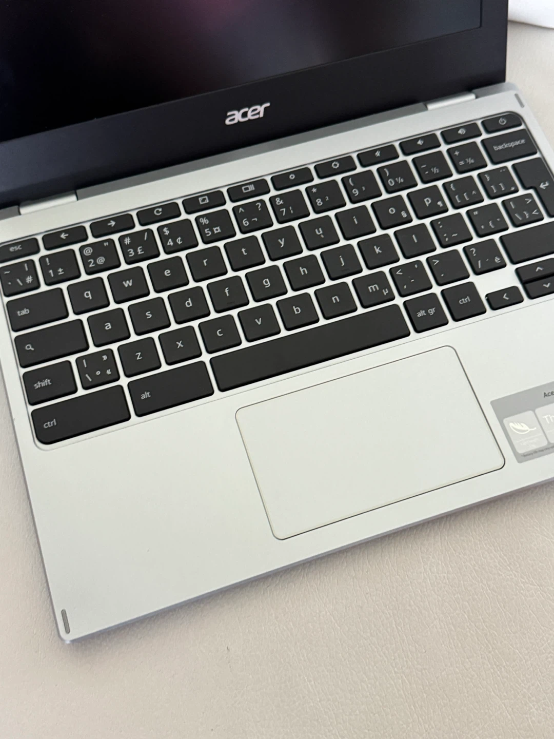 Acer Chromebook Silver Laptop - photo 2