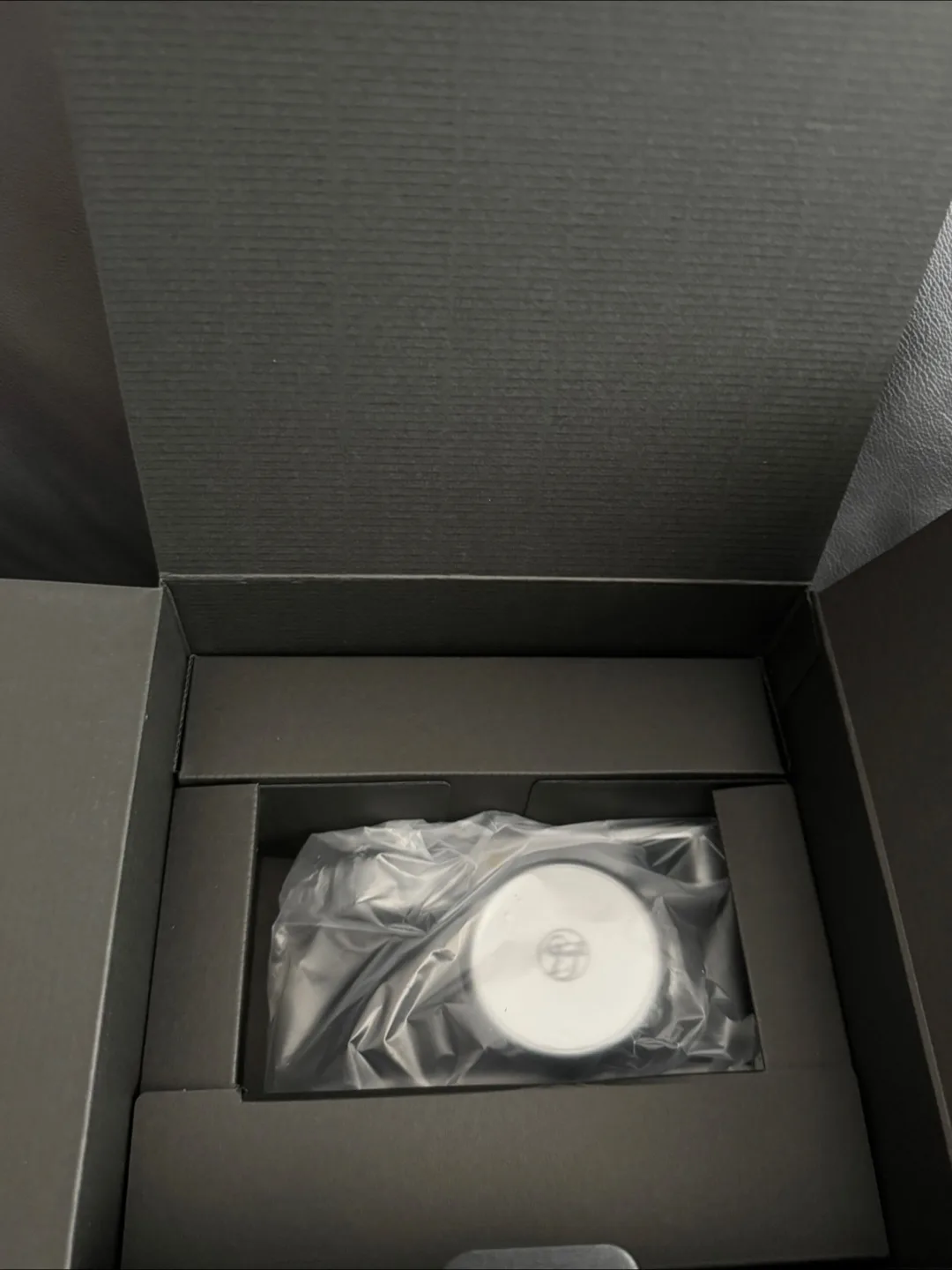 Fujifilm x100vi 90 anniversary limited edition silver 0216/1934 image indicator(3)