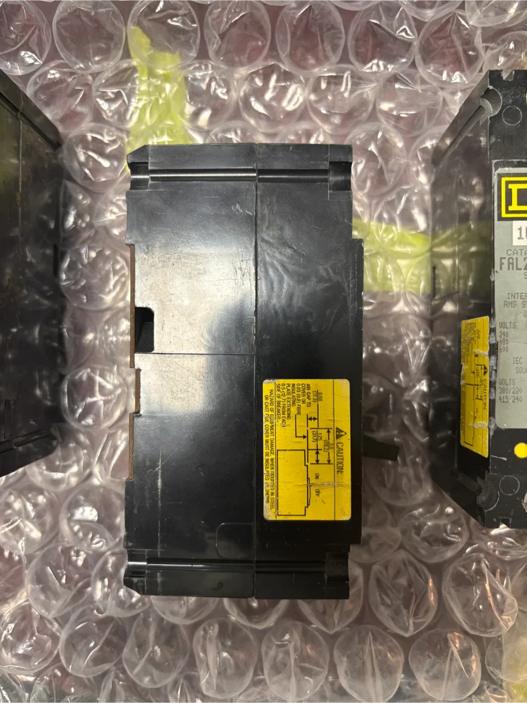 Square D FRL26100 Molded Case Circuit Breaker - 100 AMP image indicator(5)