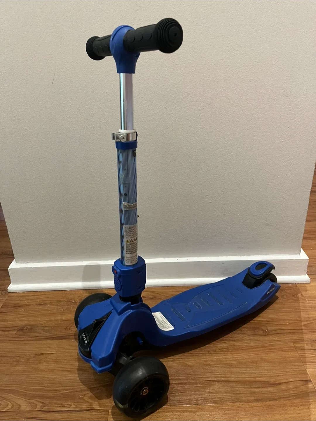 Jetson Jupiter 3-Wheel Kids Kick Scooter - Blue thumbnail