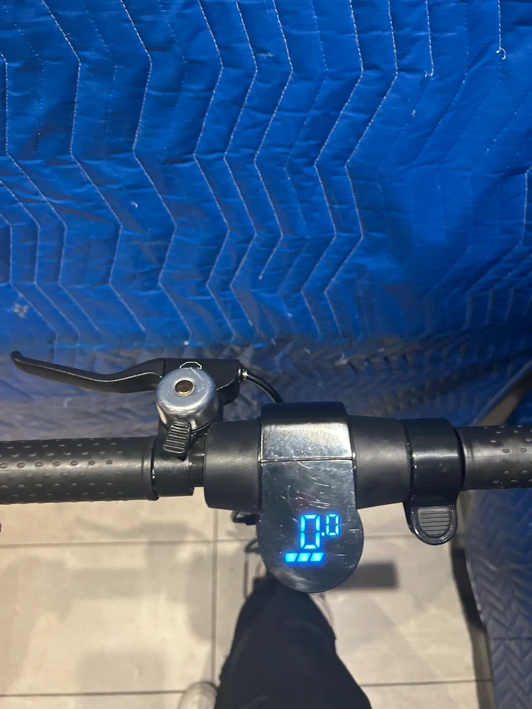 Gotrax GXL V2 Electric Scooter image indicator(2)