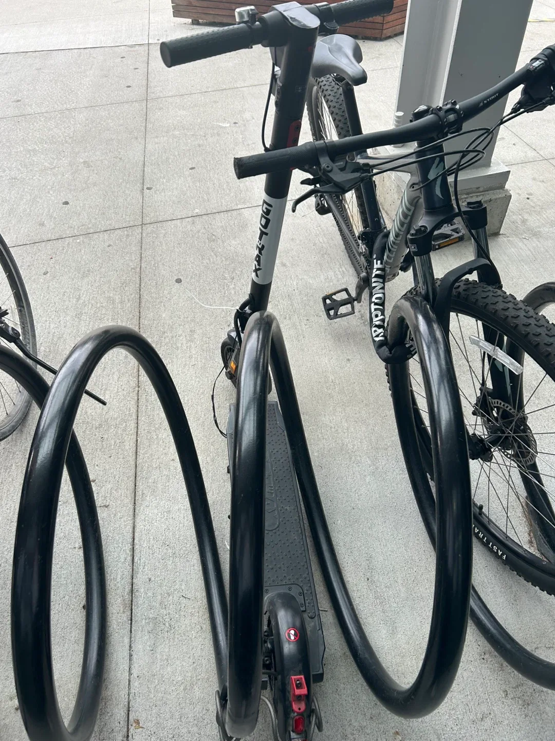 Gotrax GXL V2 Electric Scooter image indicator(5)