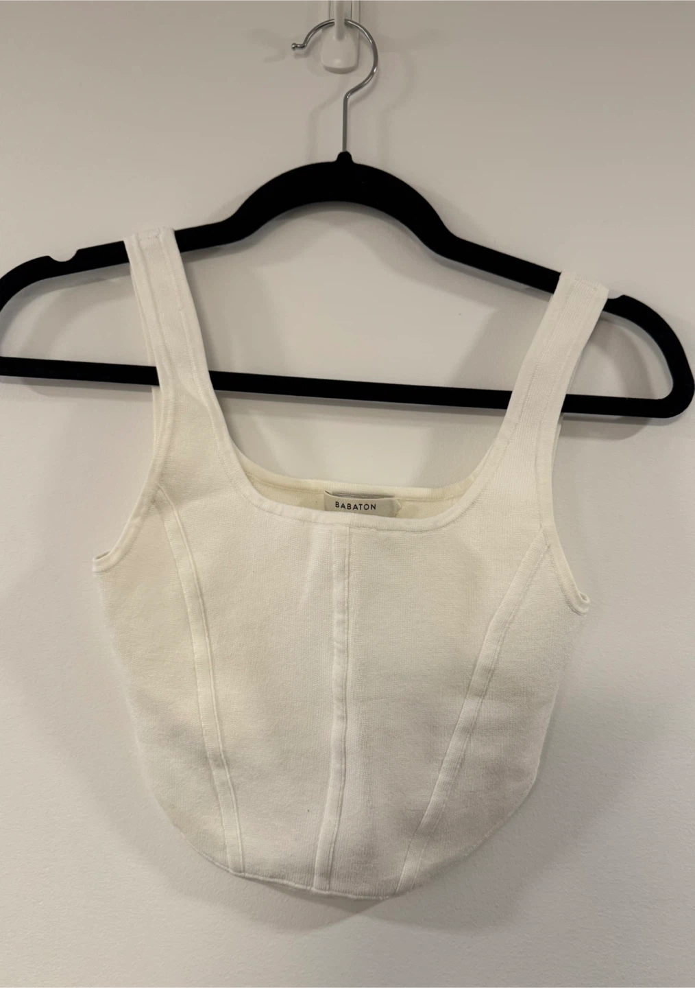 Babaton Sculpt Knit Cropped Tank - White