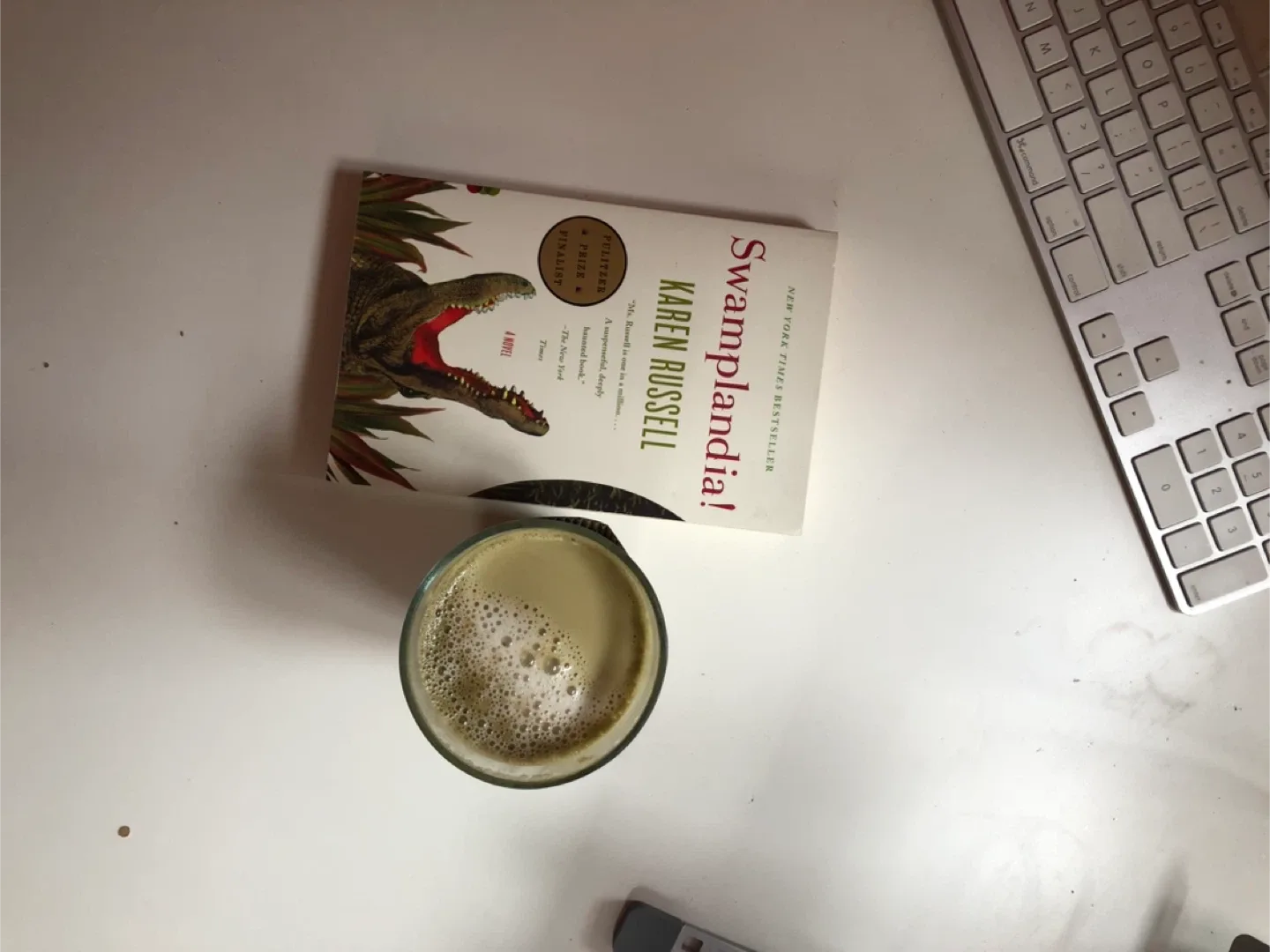 Books. Hardcover and paperback image indicator(7)