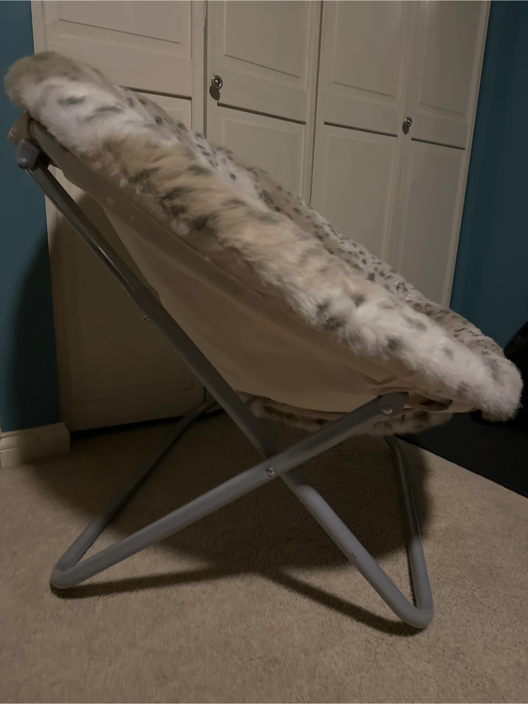 Papasan style Chair with Faux Fur Cover - photo 4