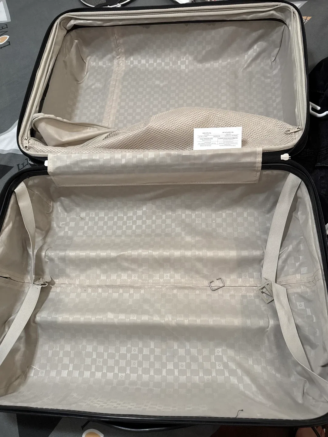 Samsonite Maroon Hardside Suitcase thumbnail