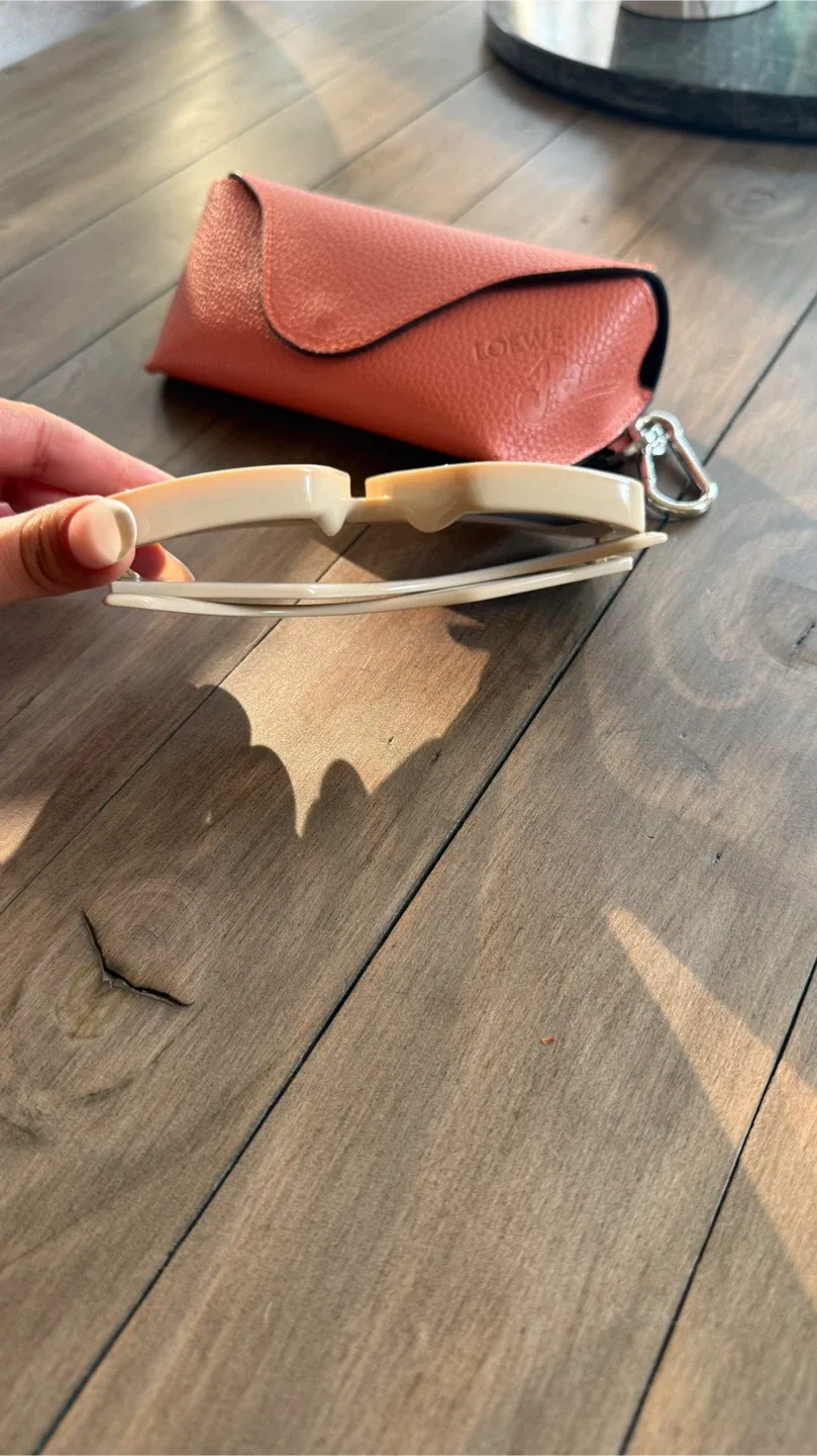 Loewe Paula's Ibiza Sunglasses image indicator(3)