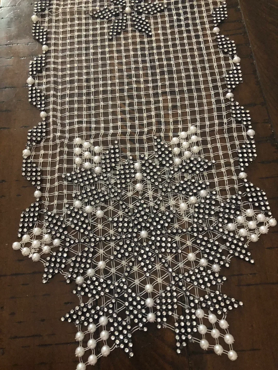 Beaded Snowflake Table Runner image indicator(4)