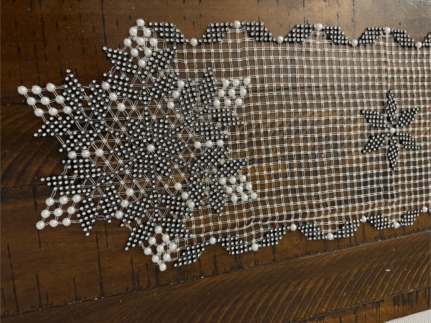 Beaded Snowflake Table Runner image indicator(7)