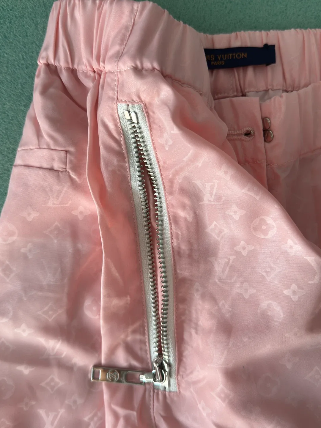 Louis Vuitton Pink Shorts image indicator(3)