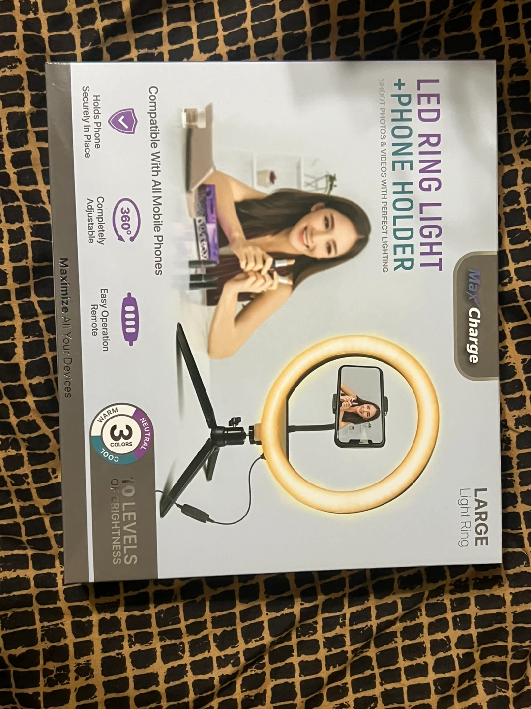 Max Charge LED Ring Light + Phone Holder - New - photo 2