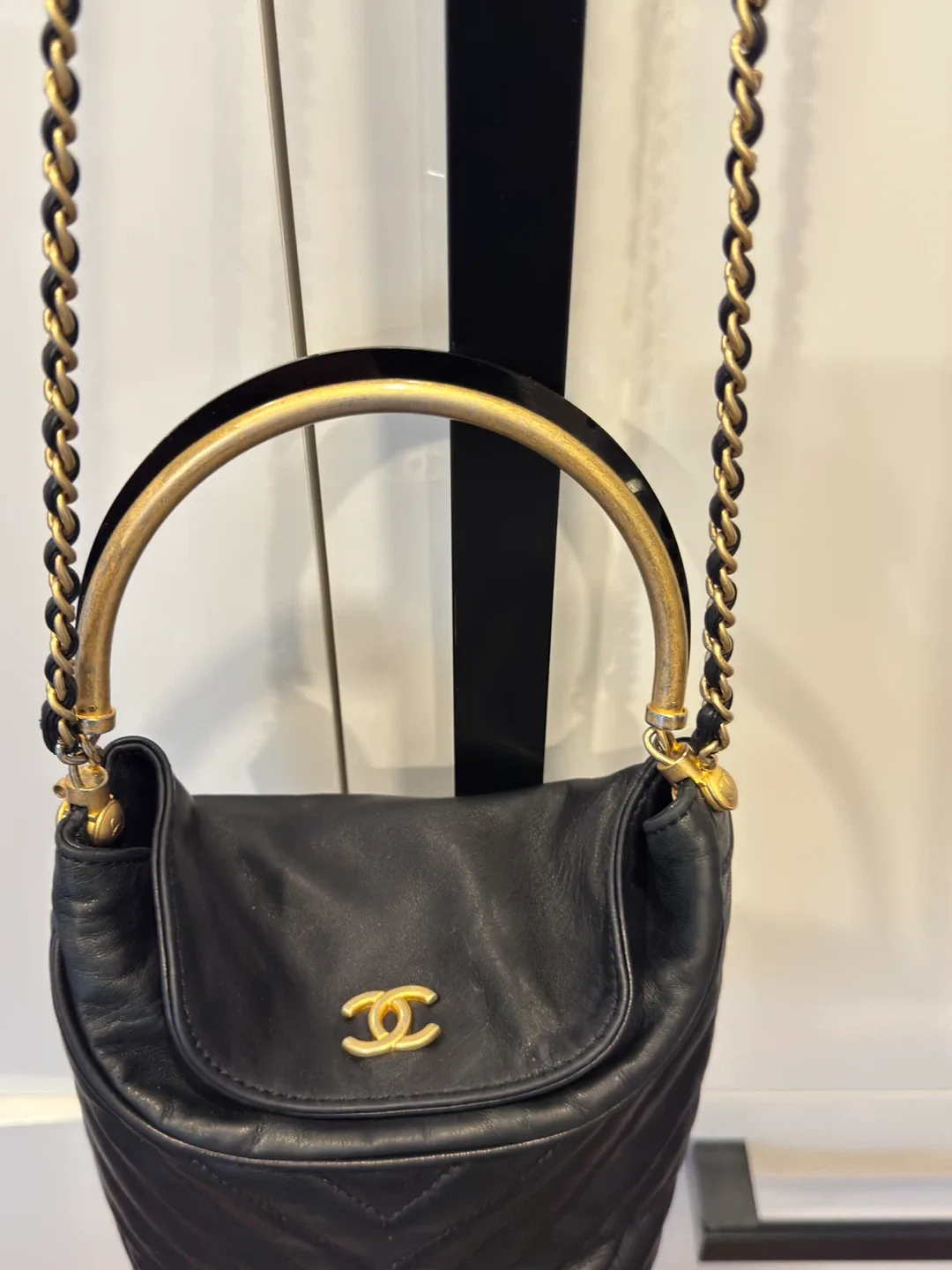 Chanel Black Leather Shoulder Bag thumbnail