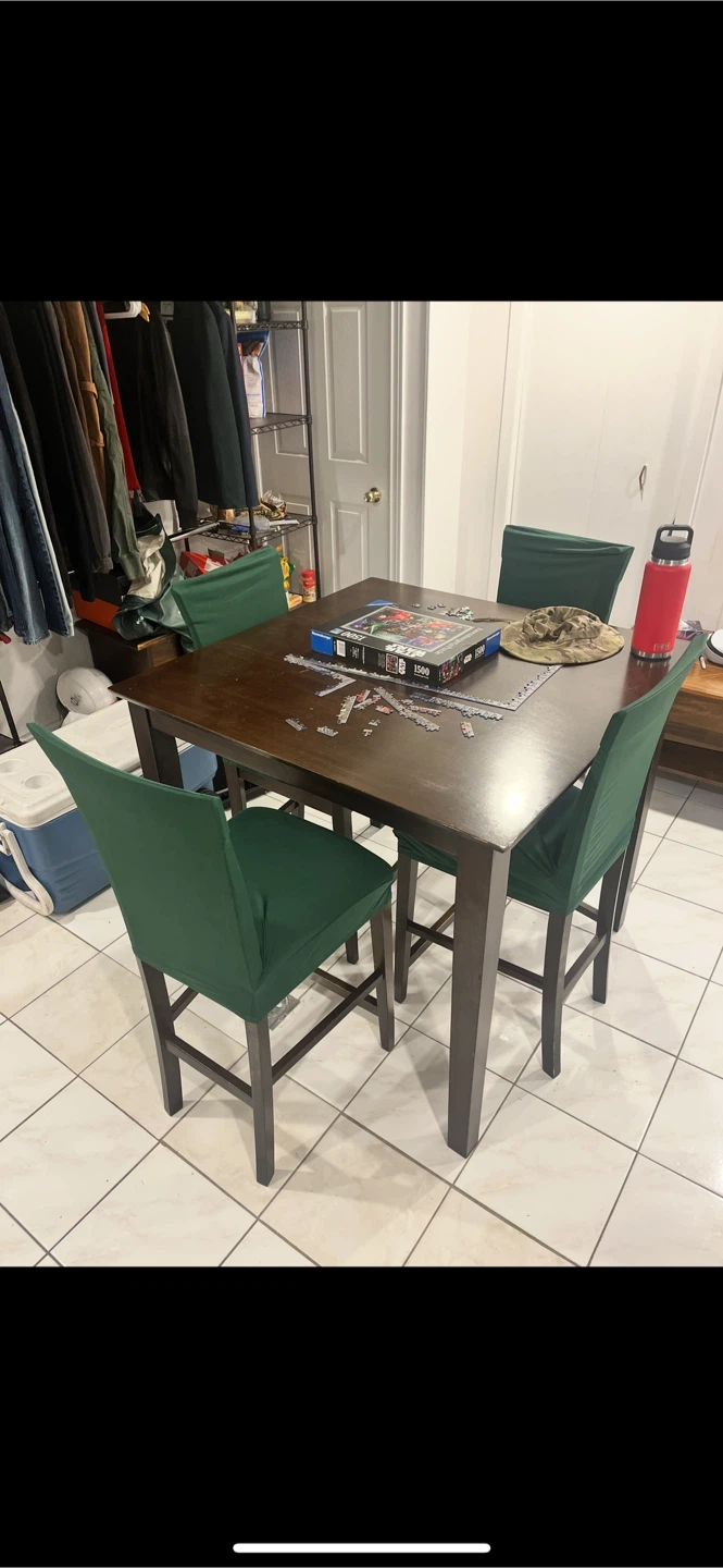 Dining Table + 4 Chairs