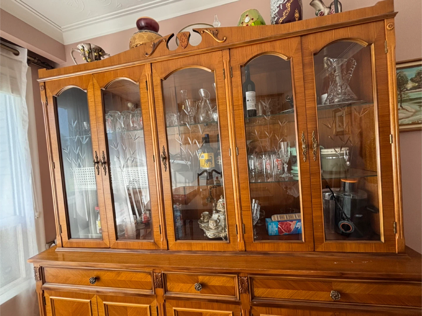 Vintage Wooden China Cabinet - photo 2