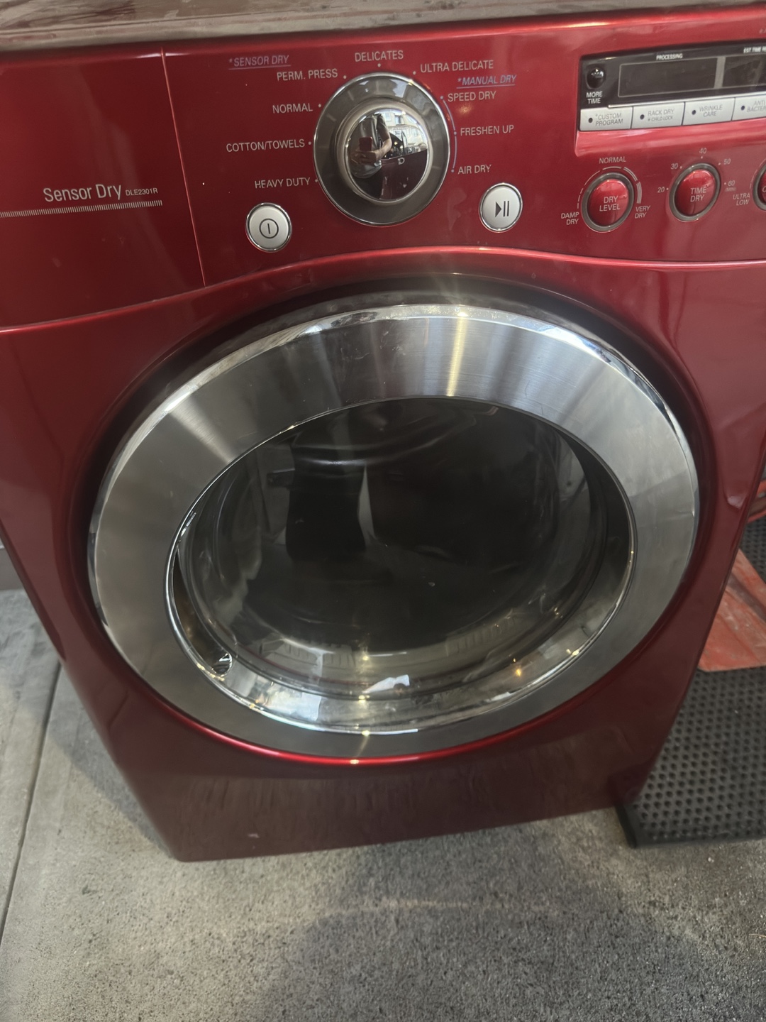 LG Sensor Dry DLE2301R Red Dryer - photo 3