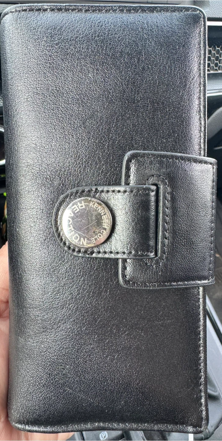 Kenneth Cole Reaction Black Wallet
