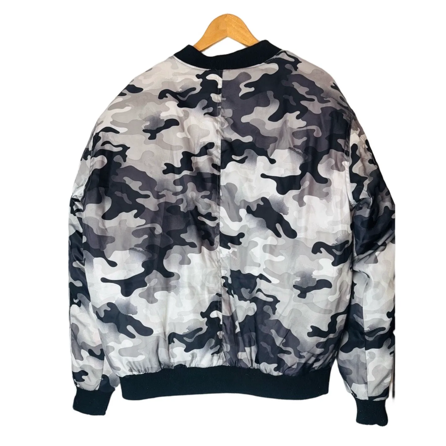 Urban ID Men's Camouflage Bomber Jacket image indicator(4)