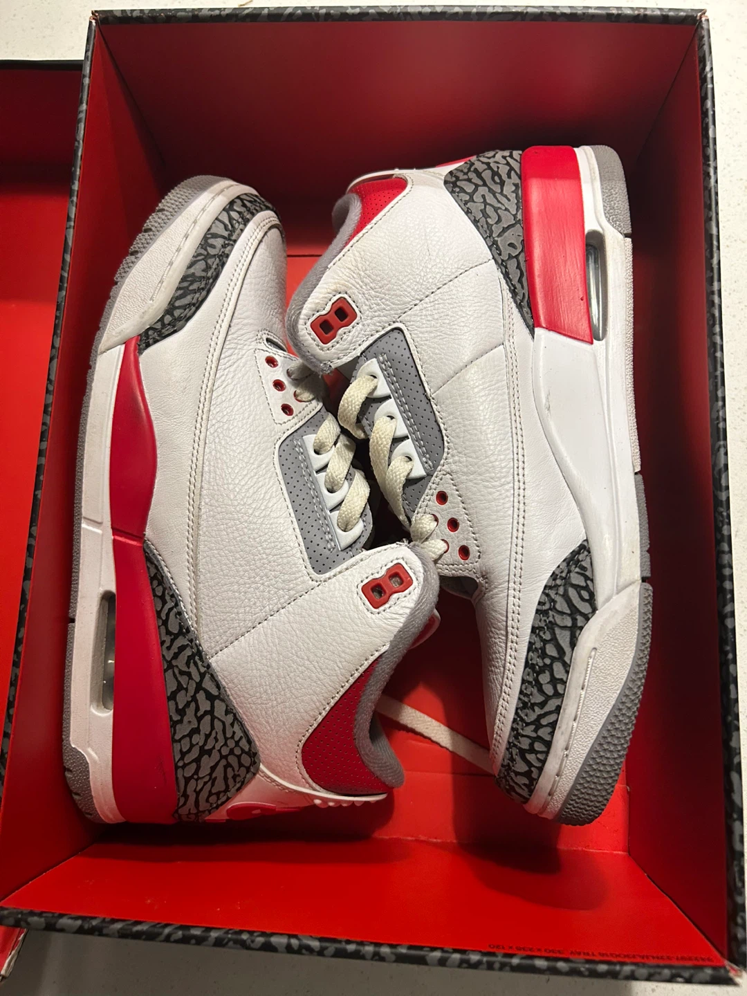 Air Jordan 3 Retro White/Fire Red Size 9