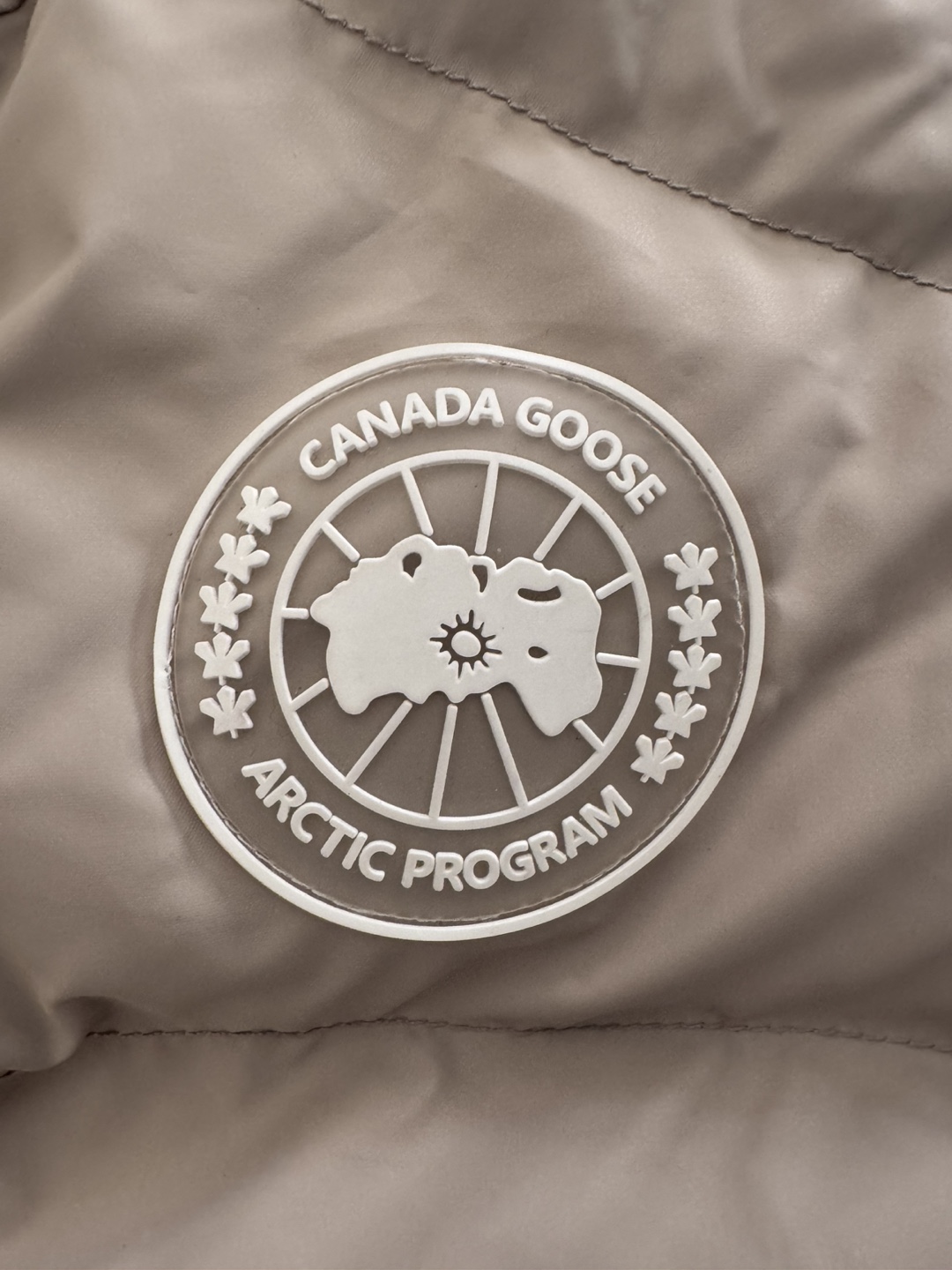 Canada Goose Arctic Program Vest, Size M - photo 4