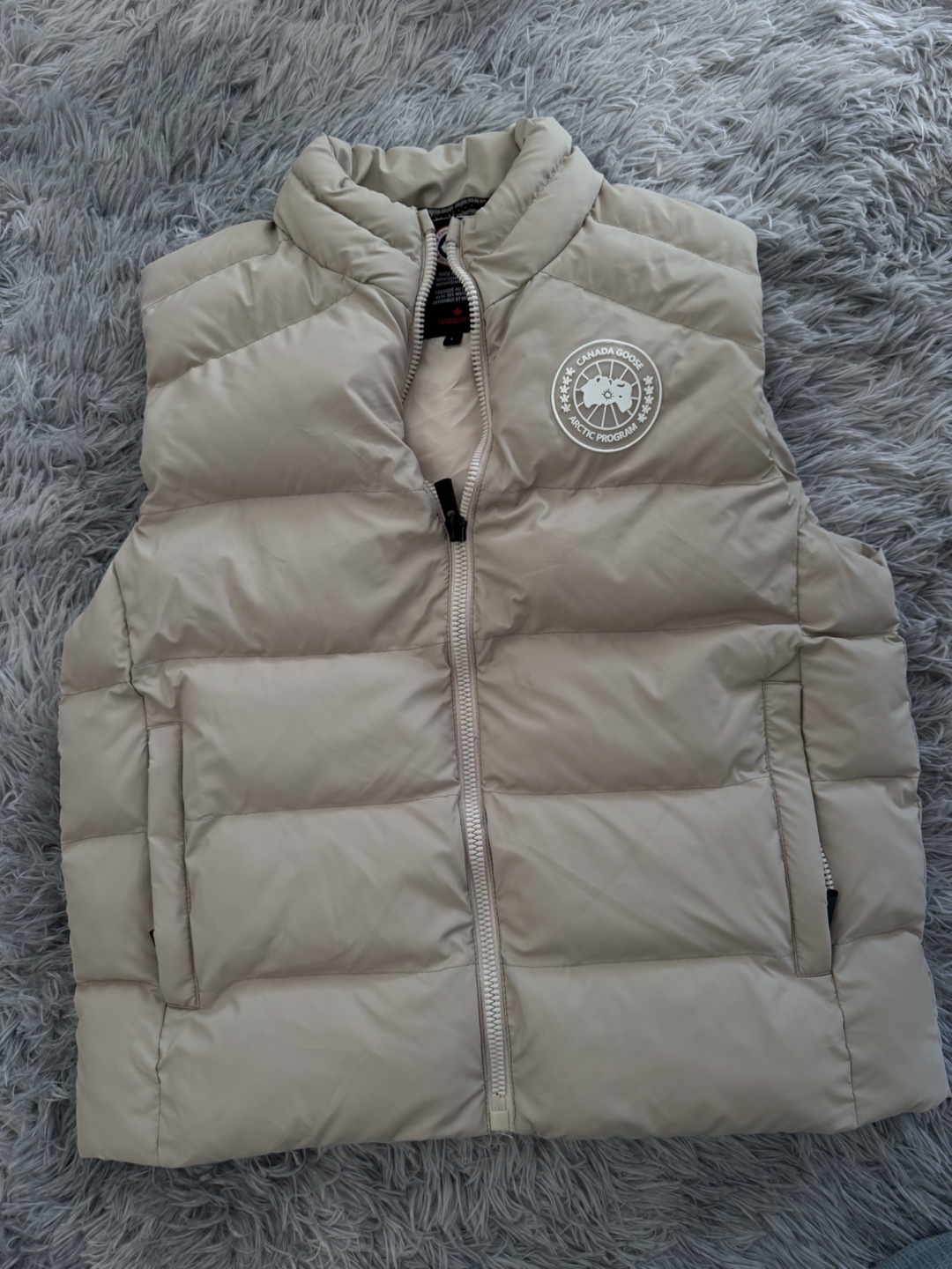 Canada Goose Arctic Program Vest, Size M - photo 2