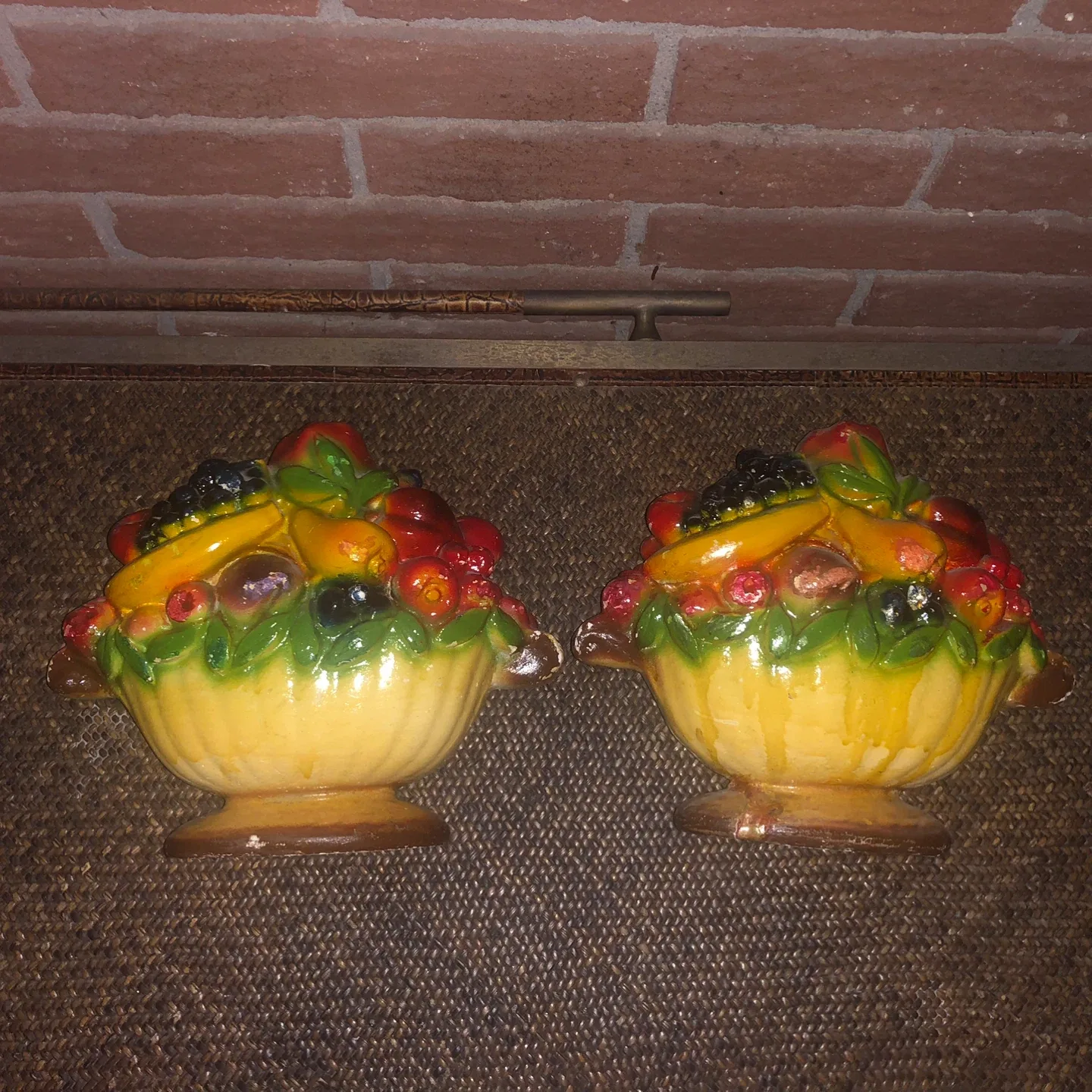 Vintage Chalkware Fruit Basket Ceramic Decor image indicator(7)