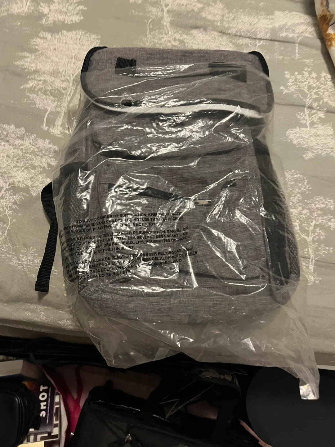 The Ivy Backpack - Grey & Green image indicator(3)