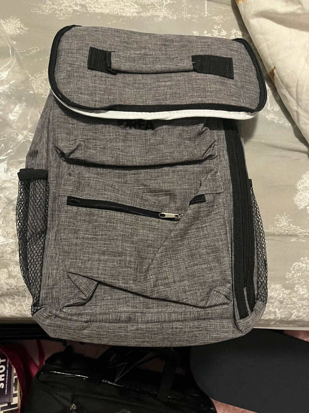 The Ivy Backpack - Grey & Green image indicator(5)