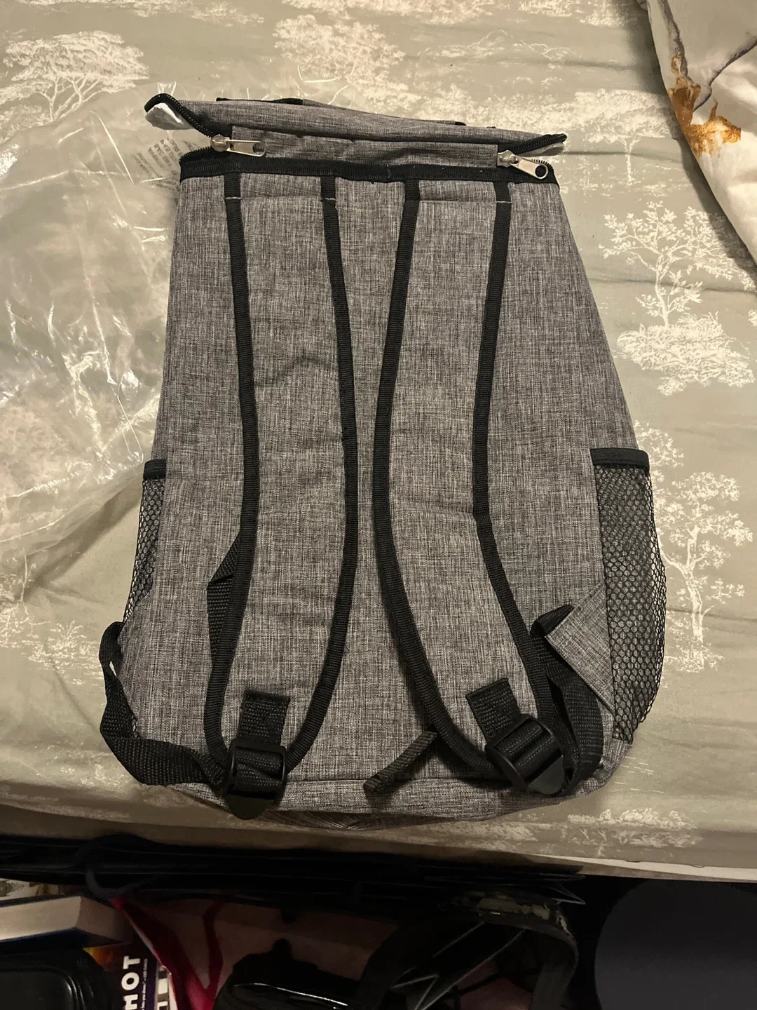 The Ivy Backpack - Grey & Green image indicator(7)