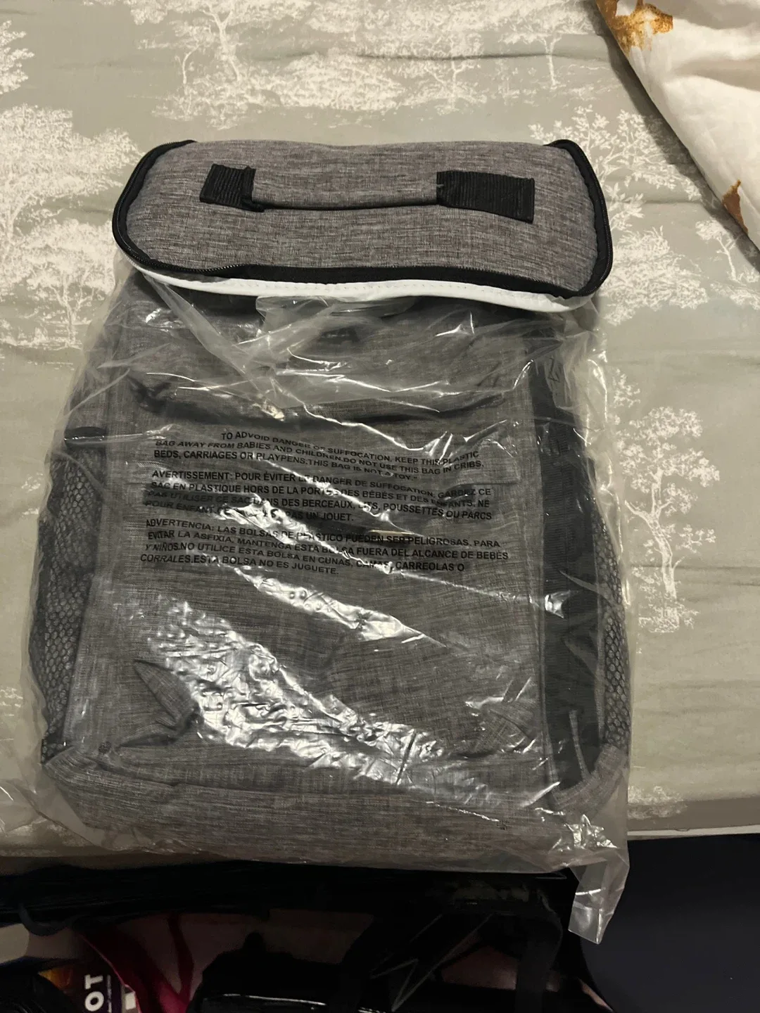 The Ivy Backpack - Grey & Green image indicator(8)