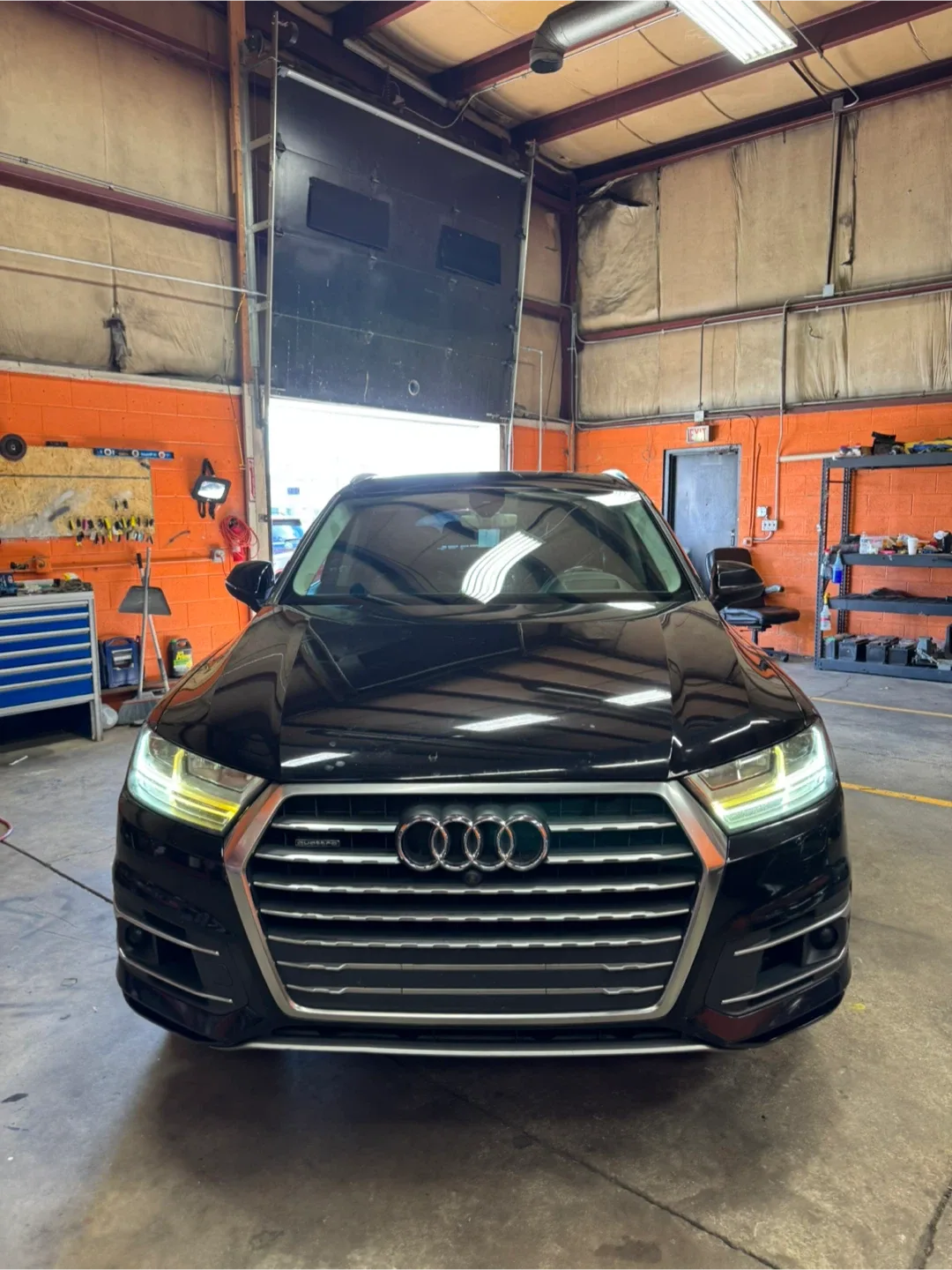2017 Audi Q7 · 3.0T Quattro Prestige Sport Utility 4D thumbnail