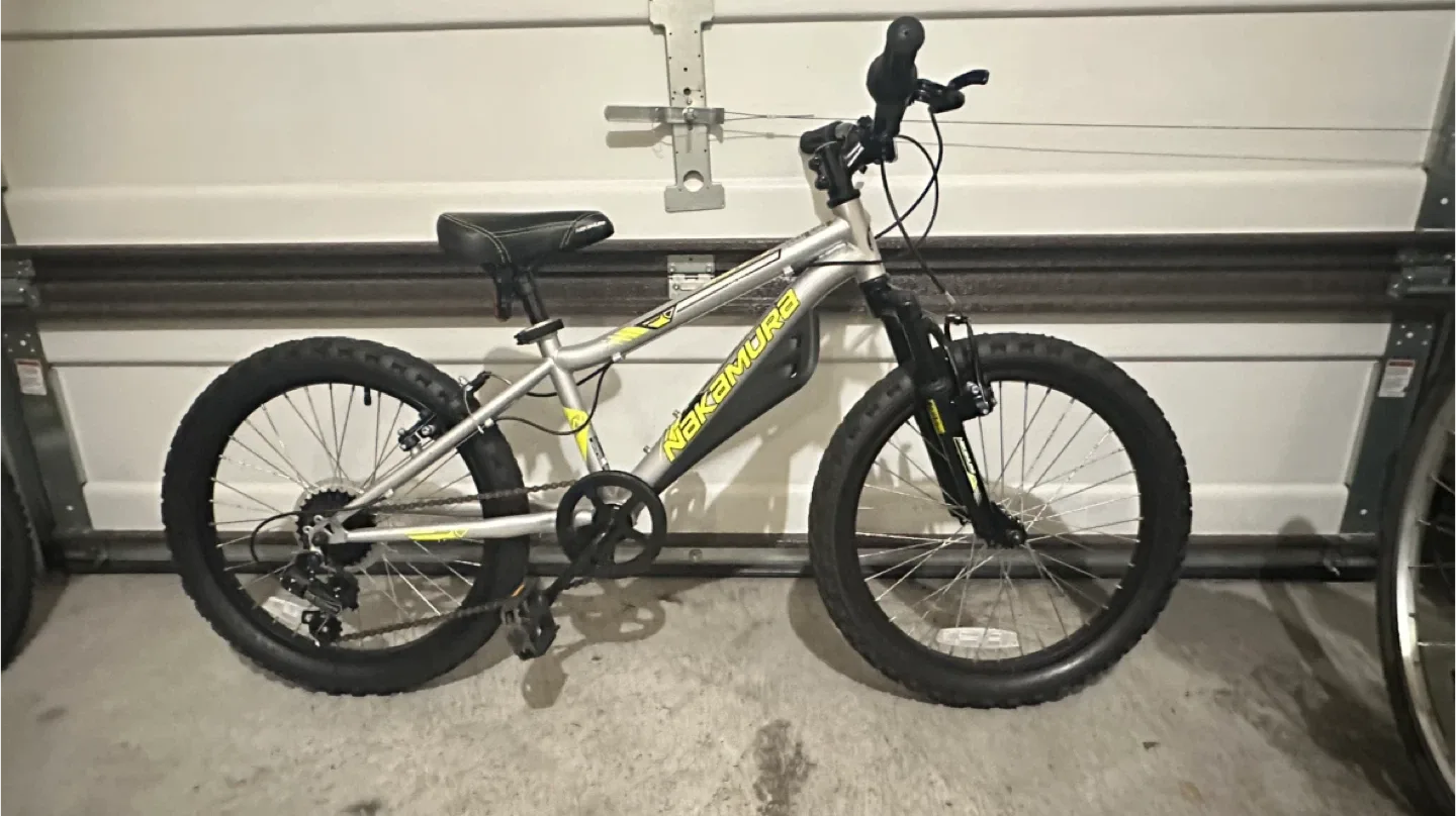 Nakamura 20” Mountain Bike - Silver/Yellow thumbnail