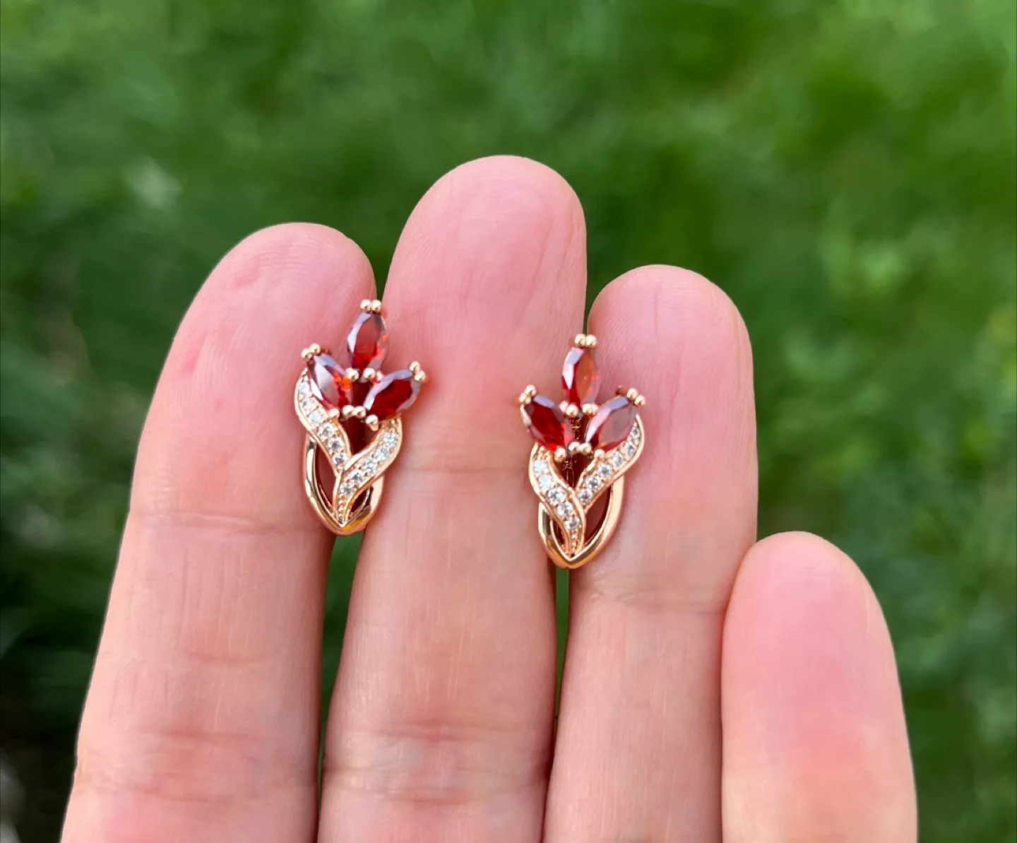 Red zircon Flower Earrings. Rose gold plated image indicator(2)