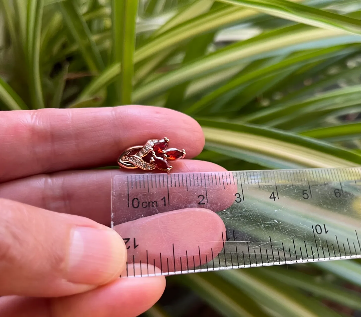 Red zircon Flower Earrings. Rose gold plated image indicator(4)