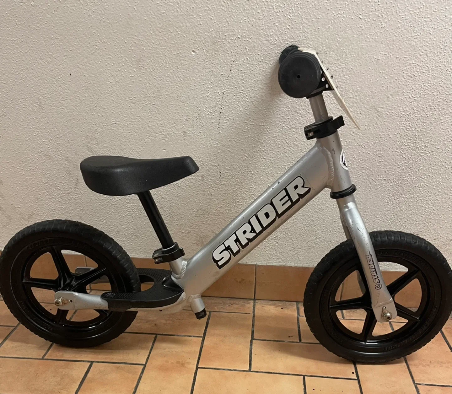 Strider Balance Bike Pro & Helmet image indicator(3)
