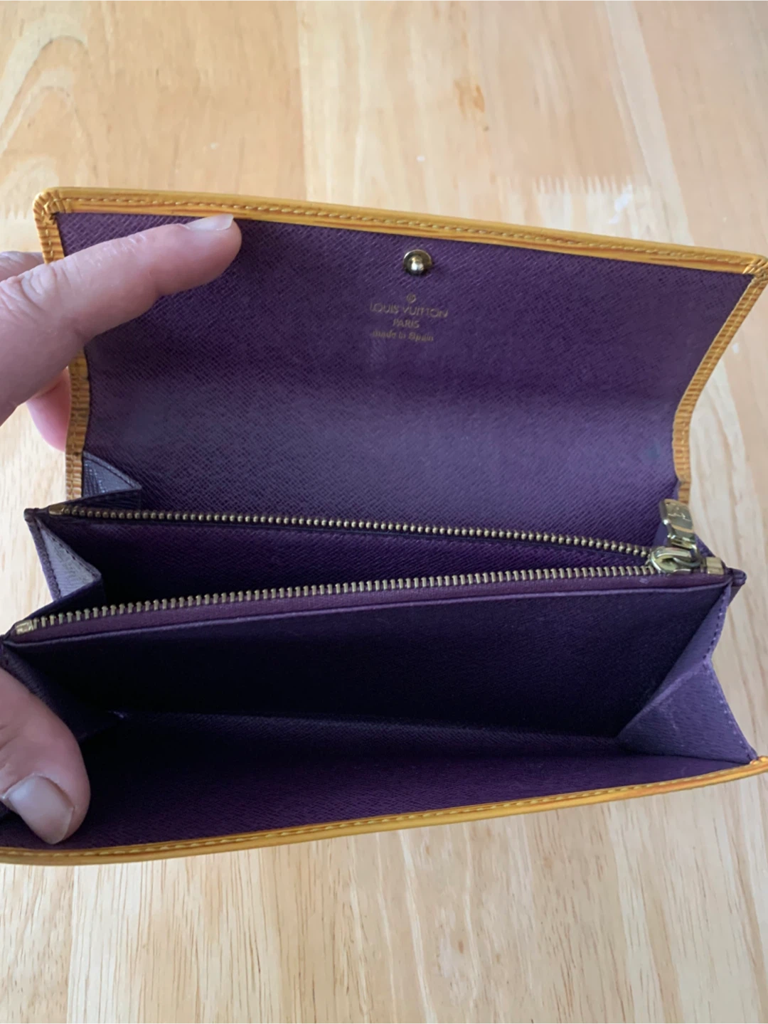 Louis Vuitton Yellow Leather Wallet - photo 2
