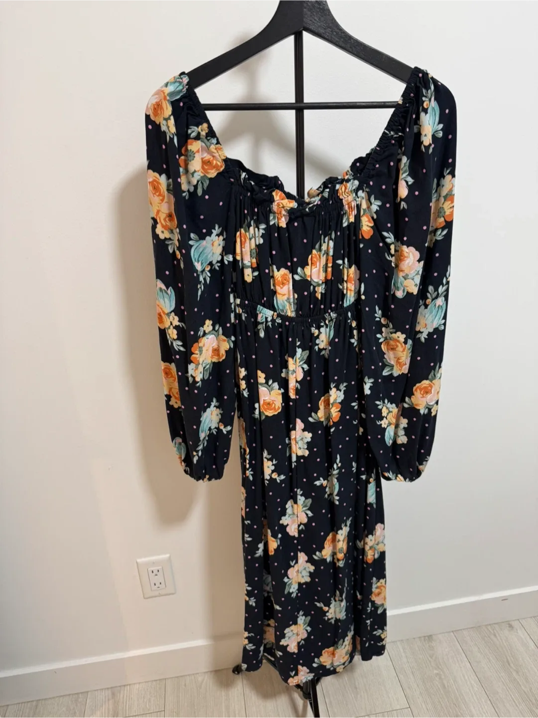 Slit Dress | Size 4 image indicator(4)