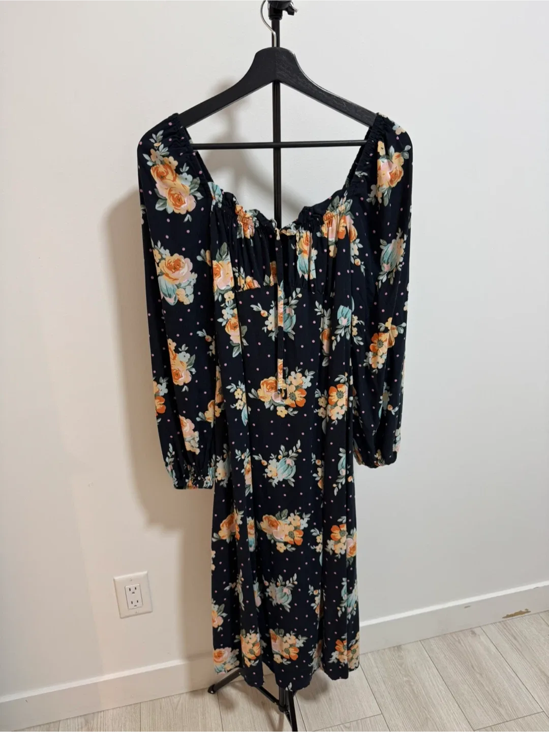 Slit Dress | Size 4 image indicator(3)