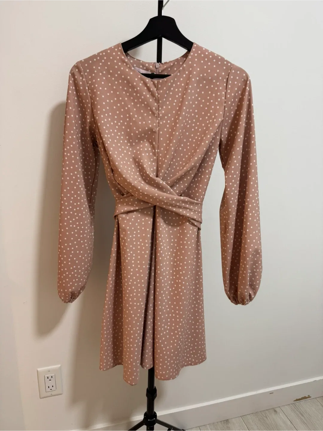Polka Dot Beige Long Sleeve Mini Dress image indicator(4)