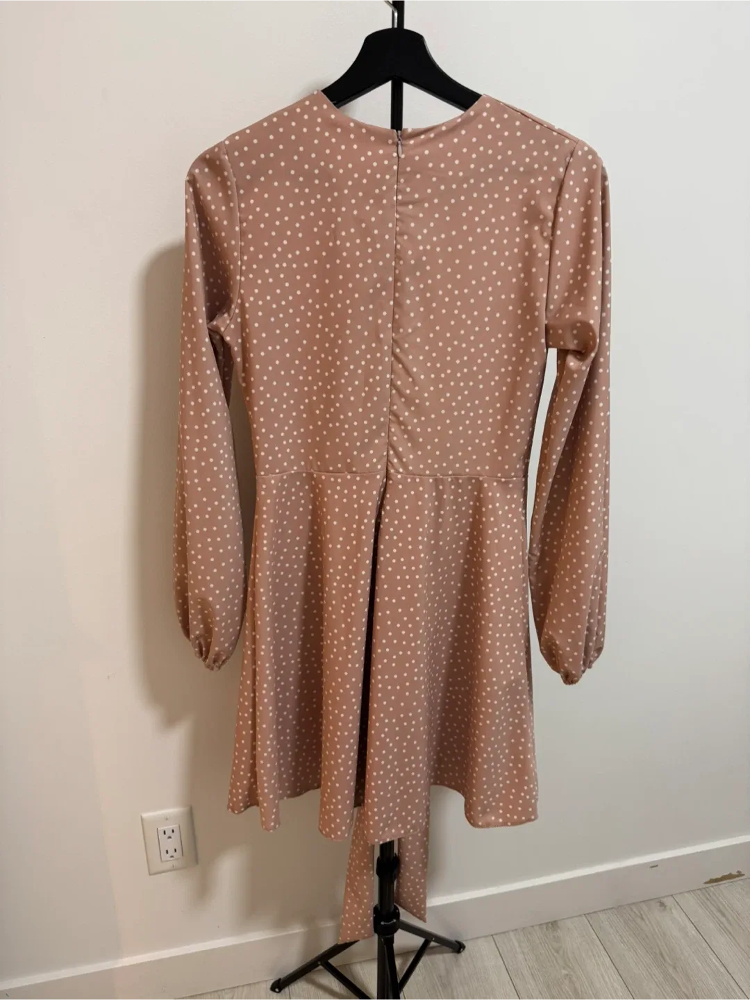 Polka Dot Beige Long Sleeve Mini Dress image indicator(5)
