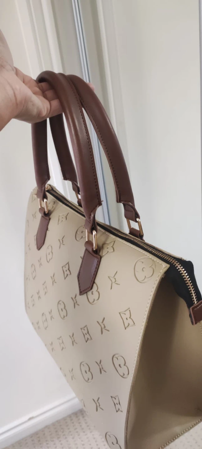Beige Embossed Pattern Handbag - photo 3