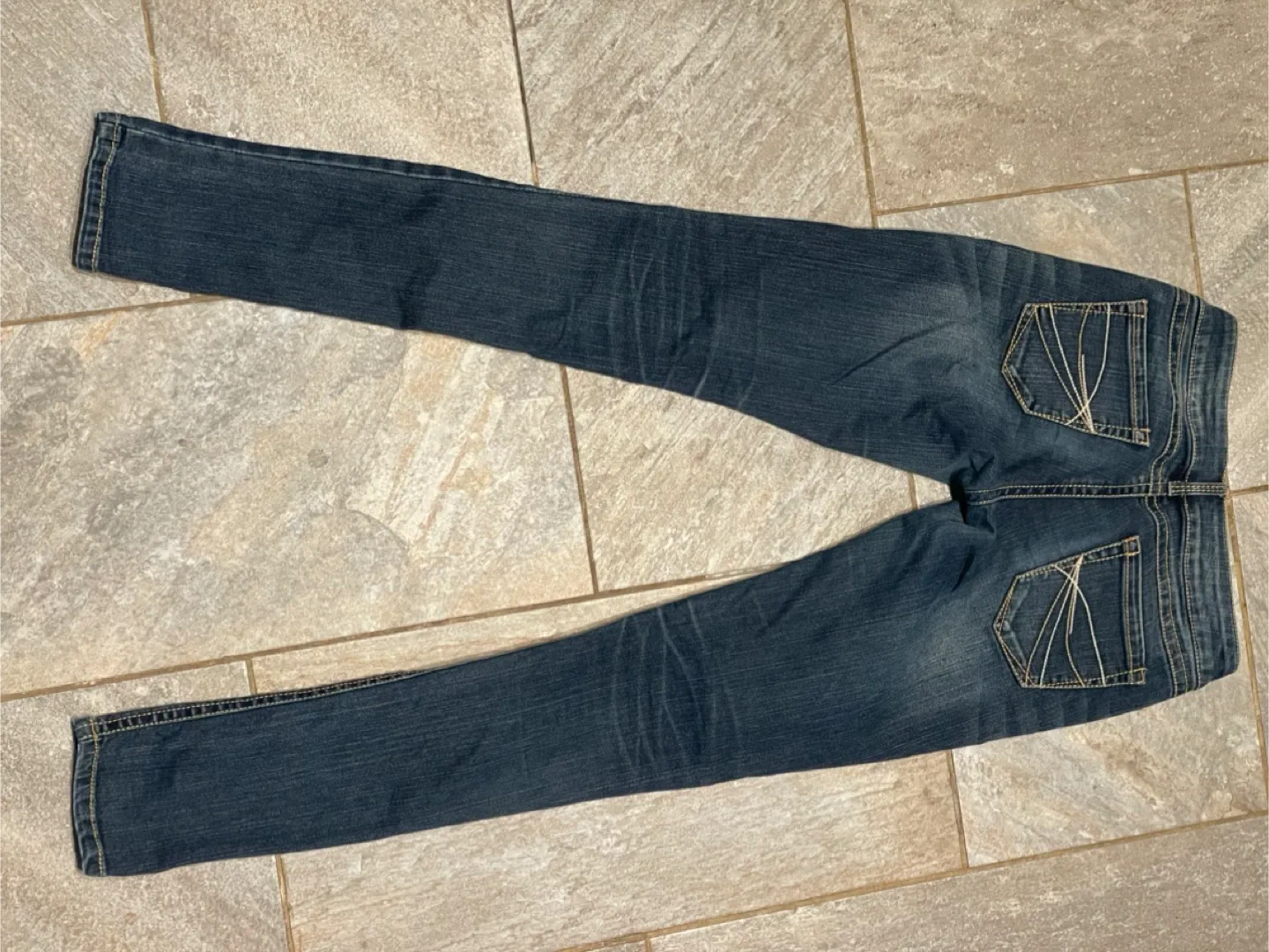 Bootlegger Jeans - Size 4 image indicator(2)
