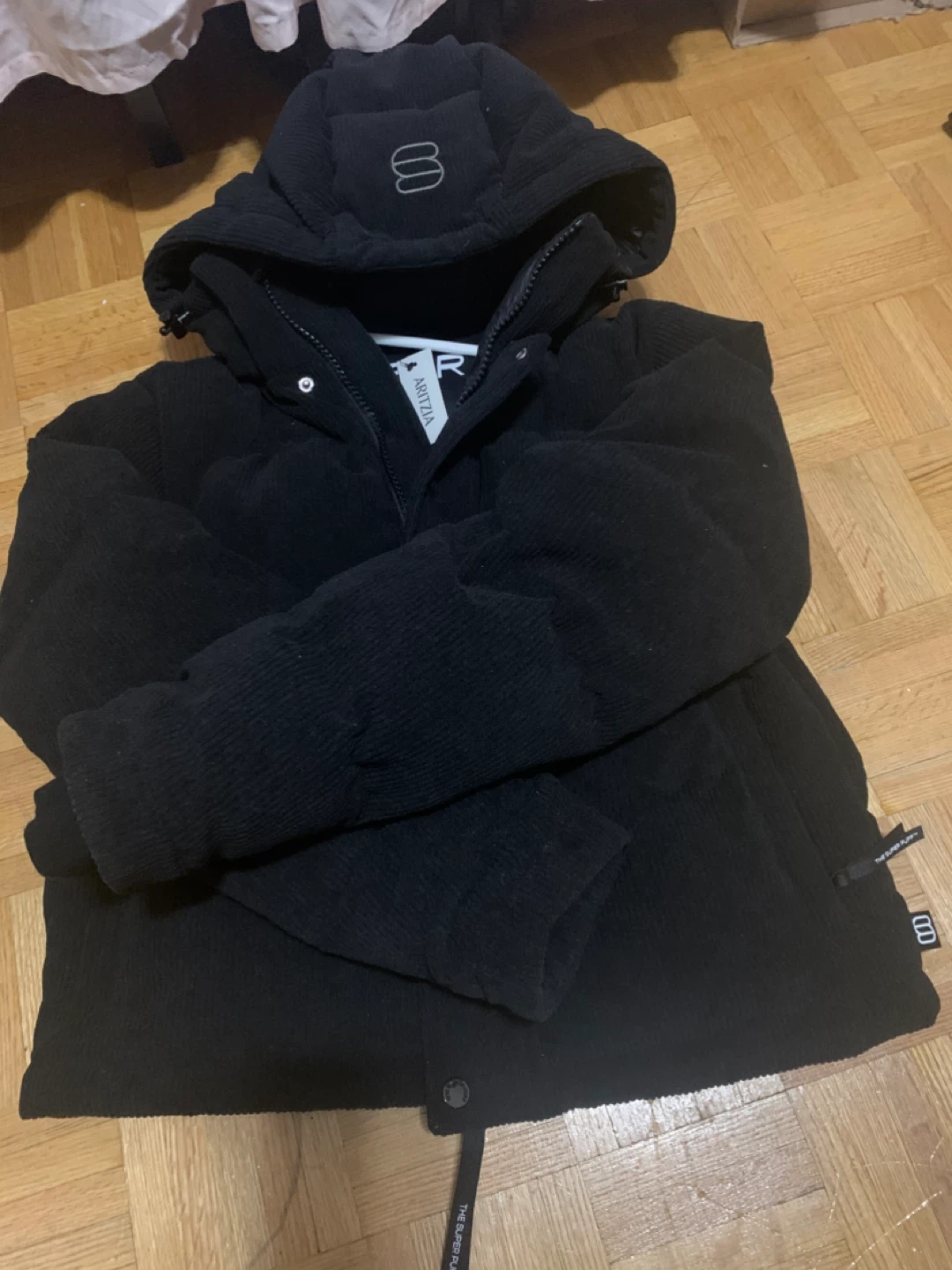 Aritzia Super Puff Shorty Jacket 2XS Black
