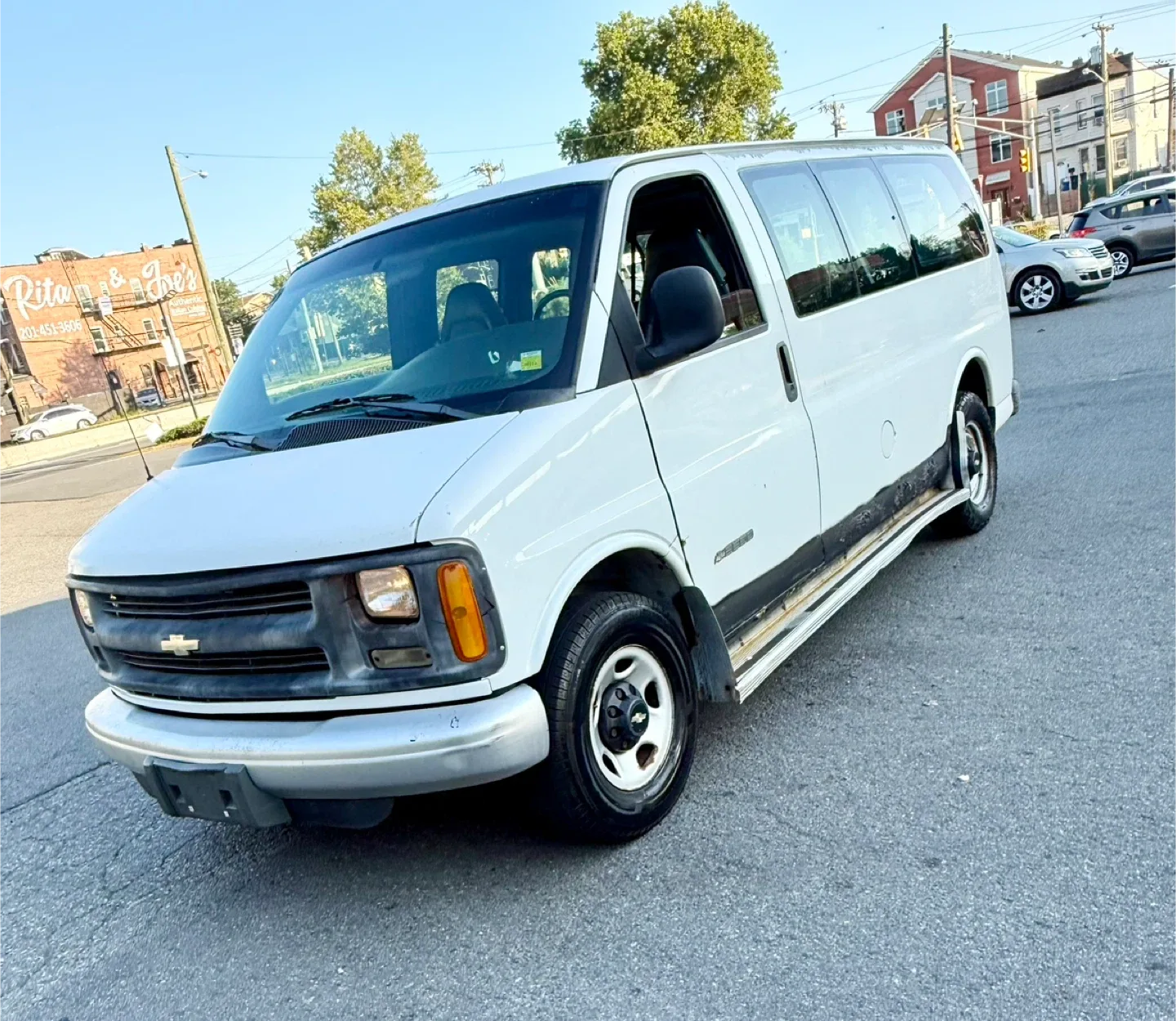 Chevrolet Express Van image indicator(2)