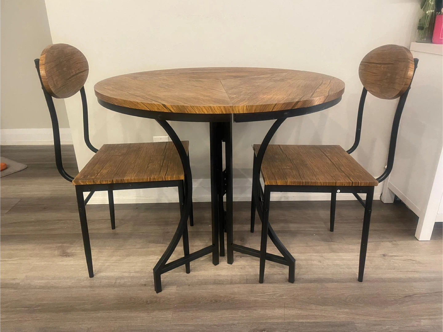 Round Dining Table with 2 Chairs