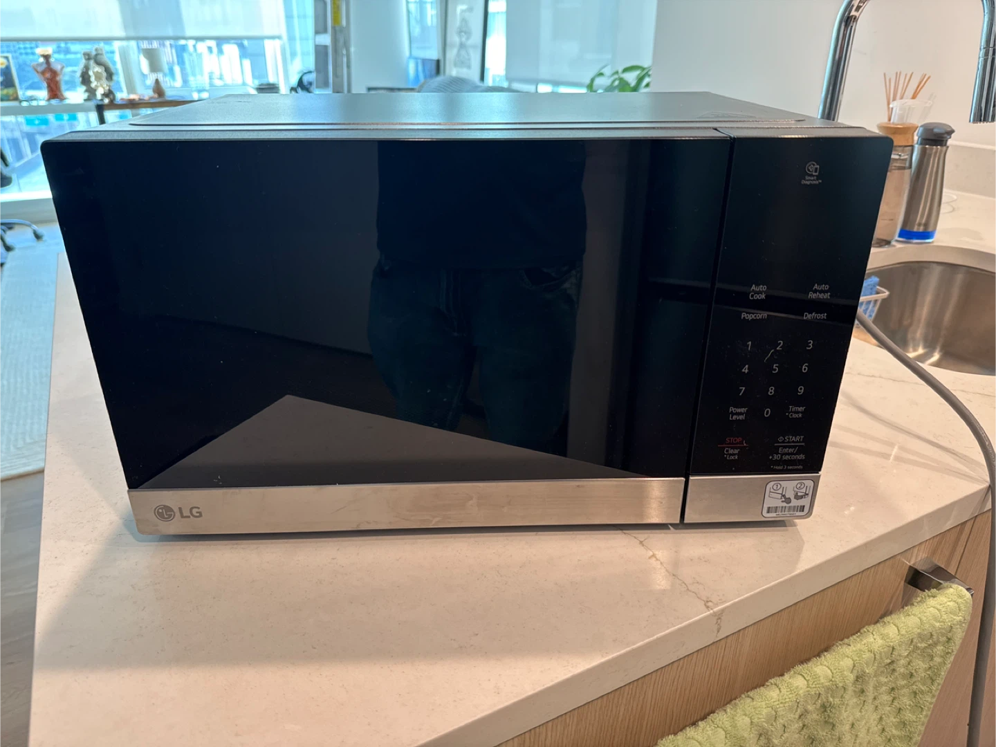LG Microwave Oven