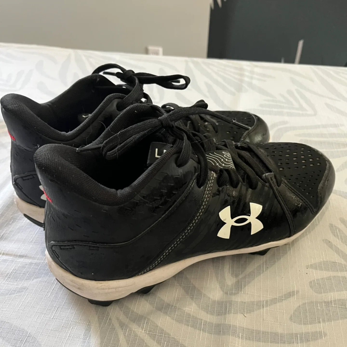 Under Armour Leadoff Baseball Cleats Men’s Size 8 thumbnail