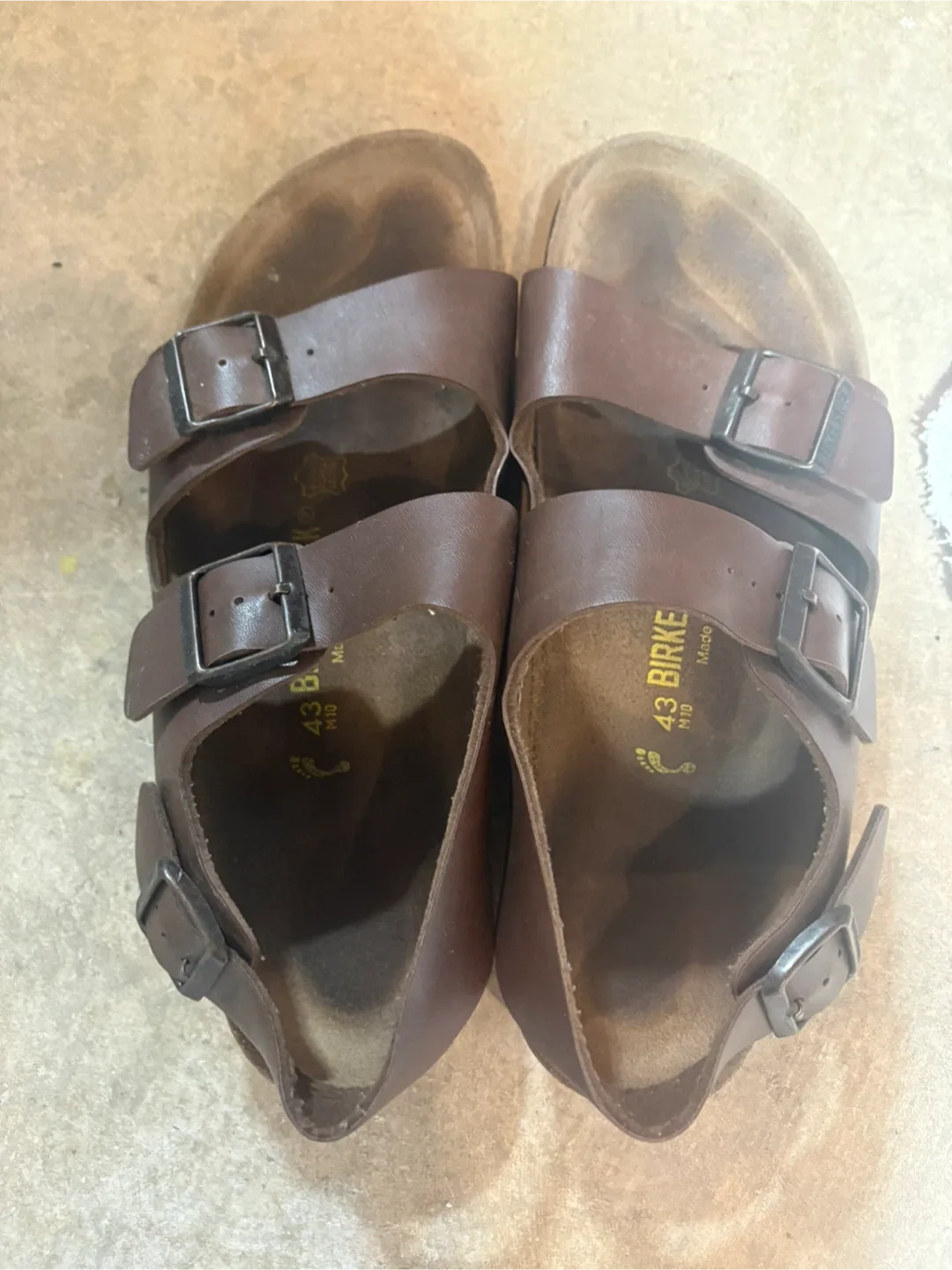 Birkenstock sandals (Size 43) (In really good condition) thumbnail