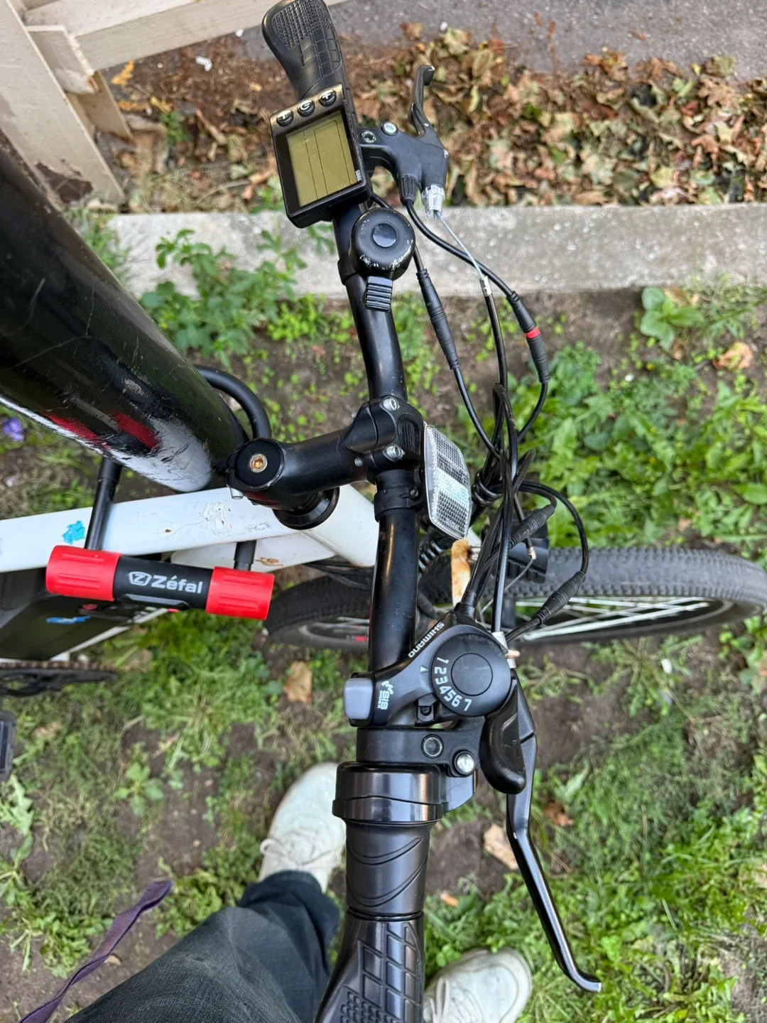 Hitway BK15 Electric Bike - White image indicator(3)